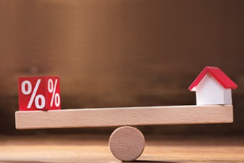Repo rate vs. PLR